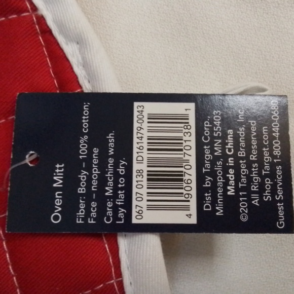 Dining placement-napkins and oven mitt set - Picture 13 of 14